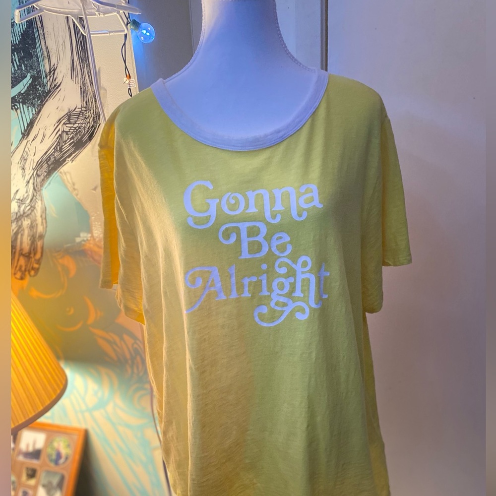 Old Navy screen print t-shirt, size XXL